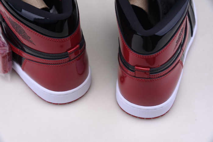 air jordan 1 bred patent leather 555088-063