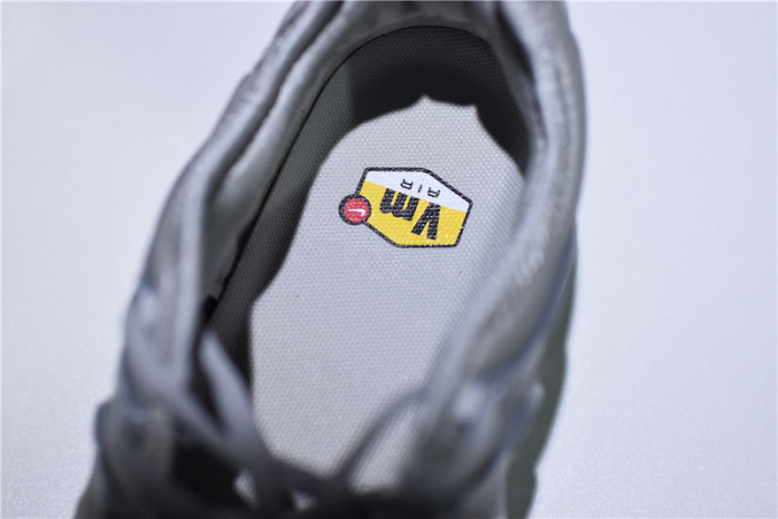 nike vapormax plus “triple white” pure platinum mens 924453-100