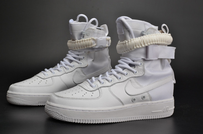 nike wmns sf force 1 “triple white” 903270 100