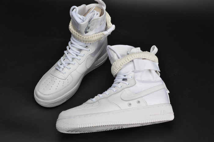 nike wmns sf force 1 “triple white” 903270 100